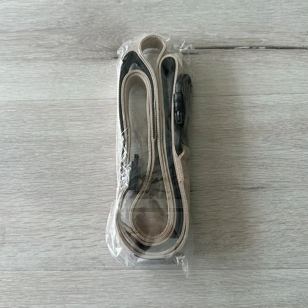 Mountain Hound River Fixed Leash Tan/Black NWT IN PACKAGE